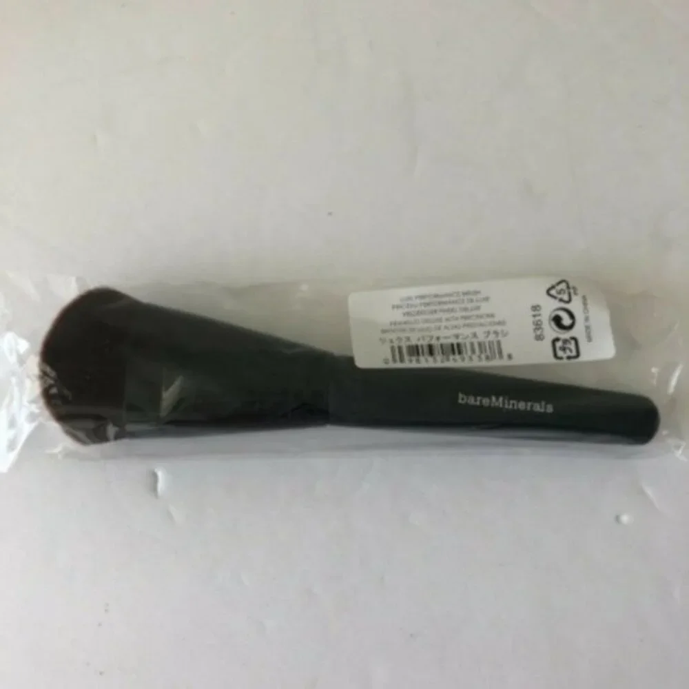 Bareminerals Luxe Performance Brush Makeup Foundation Brush NEW